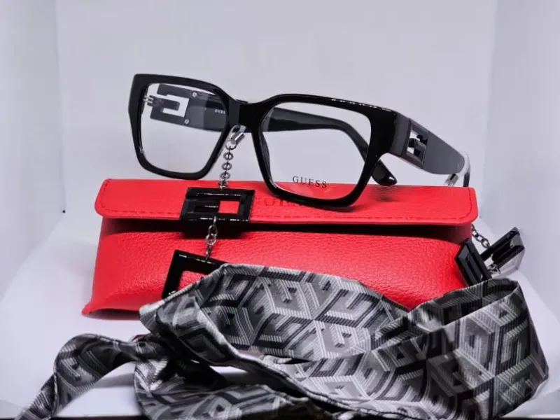 Monture Guess — Lynx Optique Solarci, Abidjan