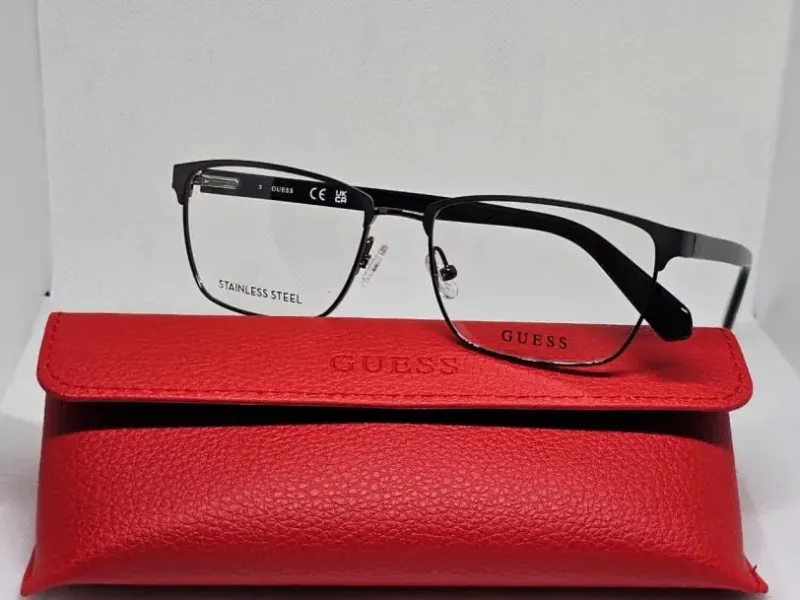 Monture Guess — Lynx Optique Solarci, Abidjan